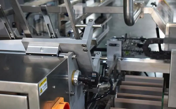 全自動(dòng)插舌裝盒機(jī),插舌裝盒機(jī),裝盒機(jī)