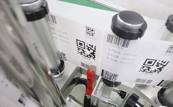 實(shí)時(shí)打印貼標(biāo)機(jī),打印貼標(biāo)機(jī),全自動(dòng)貼標(biāo)機(jī)