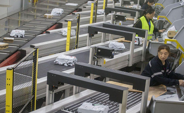 快遞包裹分揀機(jī),包裹分揀機(jī),快遞分揀機(jī)廠(chǎng)家,高臻智能